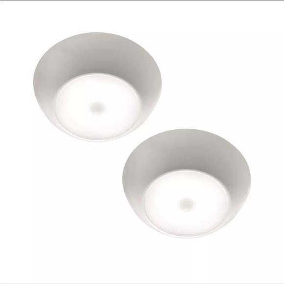 Other - Motion/light activated Ceiling Light Battery Power 300 Lumen